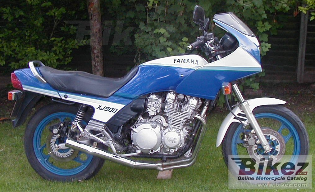 Yamaha XJ 900 F Poster